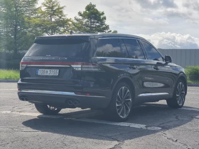 Lincoln AVIATOR