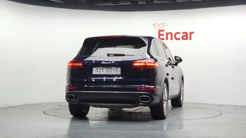 Porsche CAYENNE