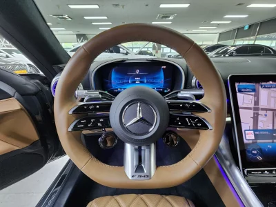 Mercedes-Benz SL-Class
