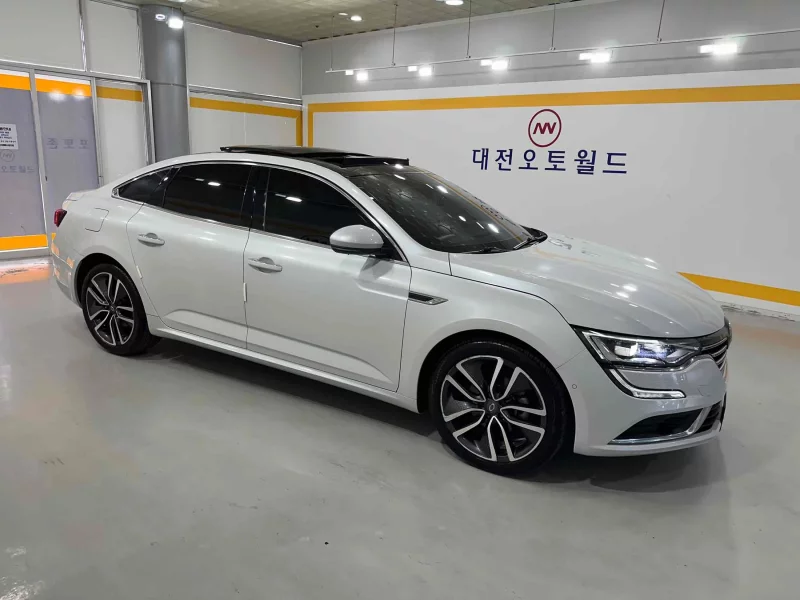 Renault Samsung SM6