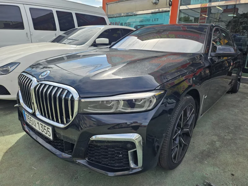 BMW 7-Series