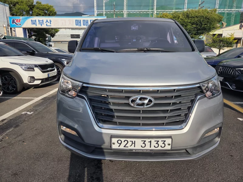 Hyundai Starex