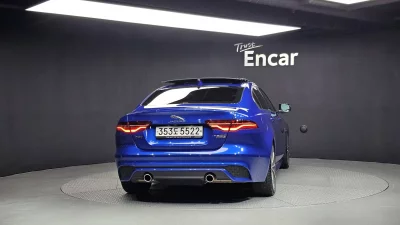 Jaguar XE
