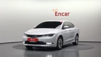Chrysler 200