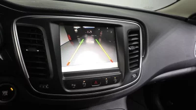 Chrysler 200