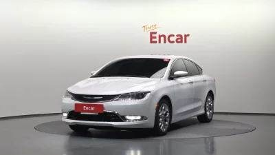 Chrysler 200