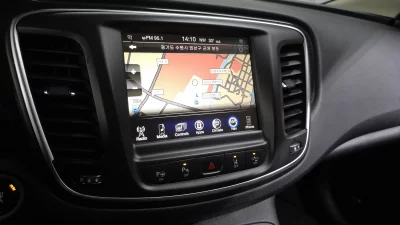 Chrysler 200