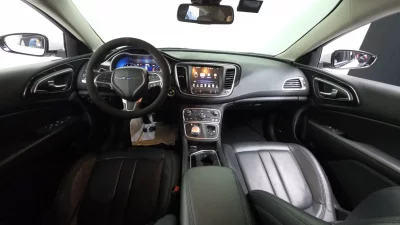 Chrysler 200