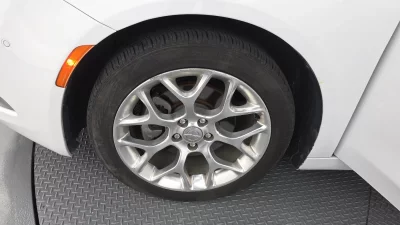 Chrysler 200