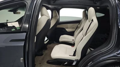 Tesla MODEL X
