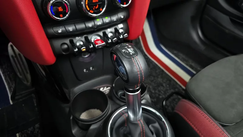 MINI Cooper Convertible