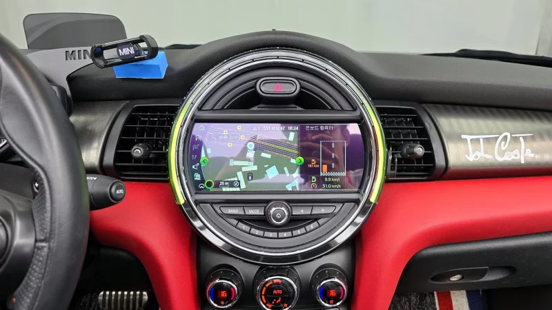 MINI Cooper Convertible