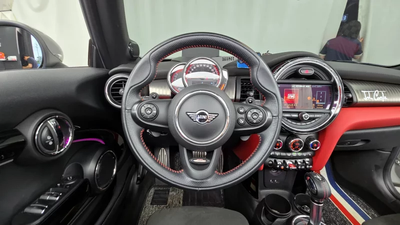 MINI Cooper Convertible