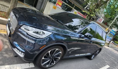 Lincoln AVIATOR