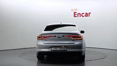Renault Samsung SM6