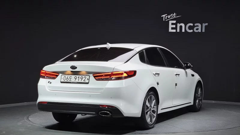 Kia K5
