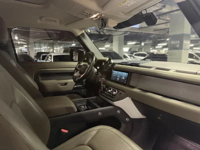 Land Rover DEFENDER