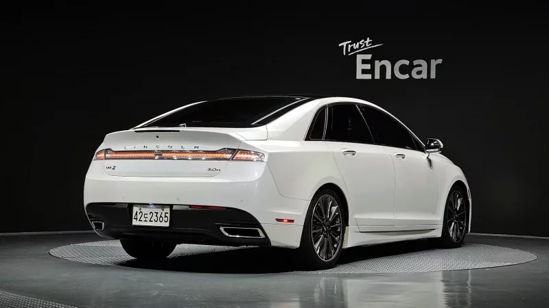 Lincoln MKZ