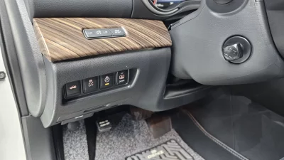 Nissan MAXIMA