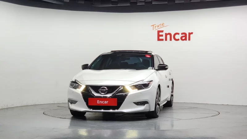 Nissan MAXIMA