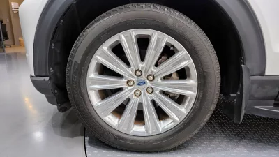 Ford EXPLORER