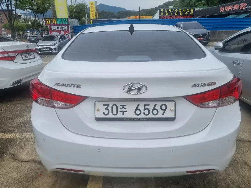 Hyundai AVANTE