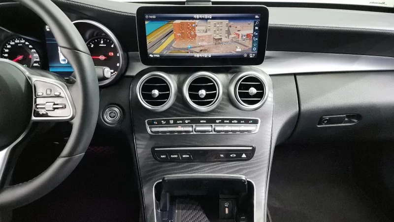 Mercedes-Benz C-Class