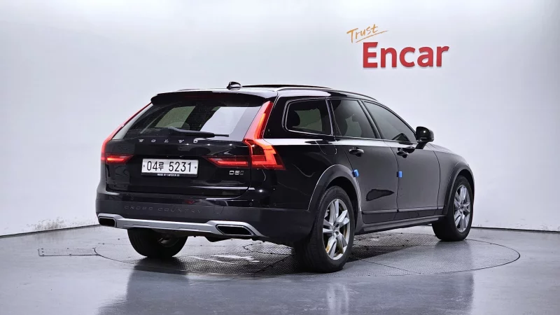 Volvo V90
