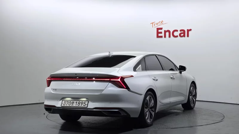 Kia K8