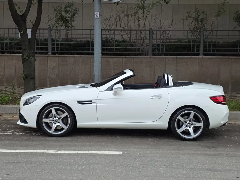 Mercedes-Benz SLC-Class