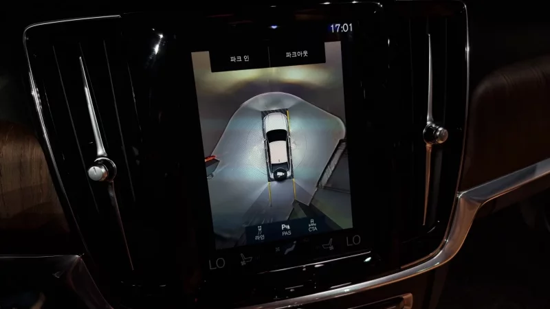 Volvo S90