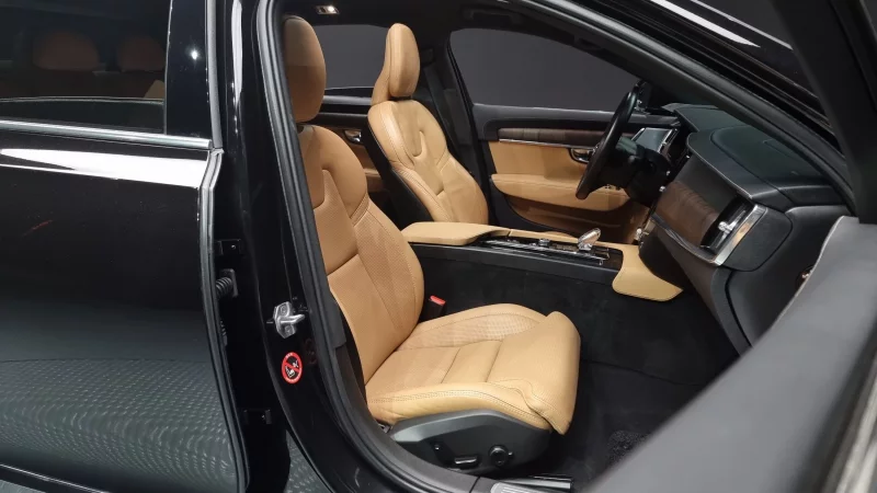 Volvo S90