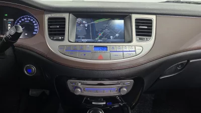 Hyundai Genesis