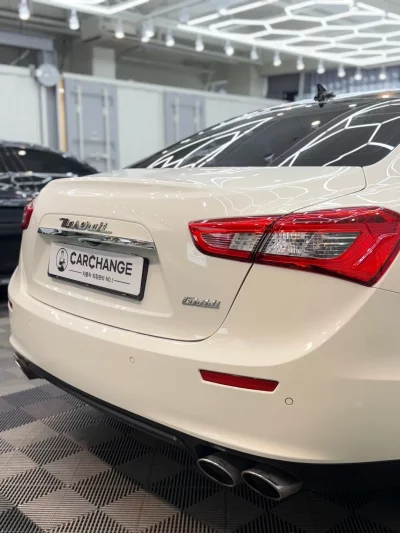 Maserati GHIBLI