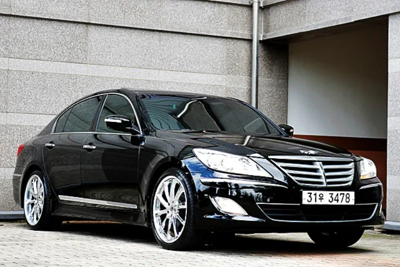 Hyundai Genesis