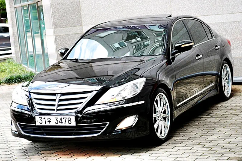 Hyundai Genesis