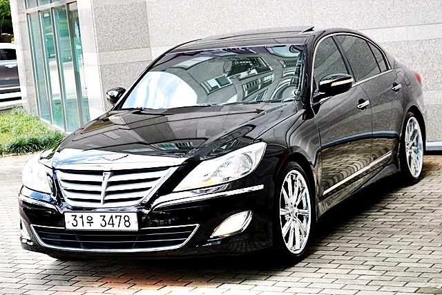 Hyundai Genesis