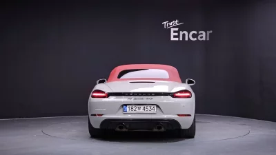 Porsche 718