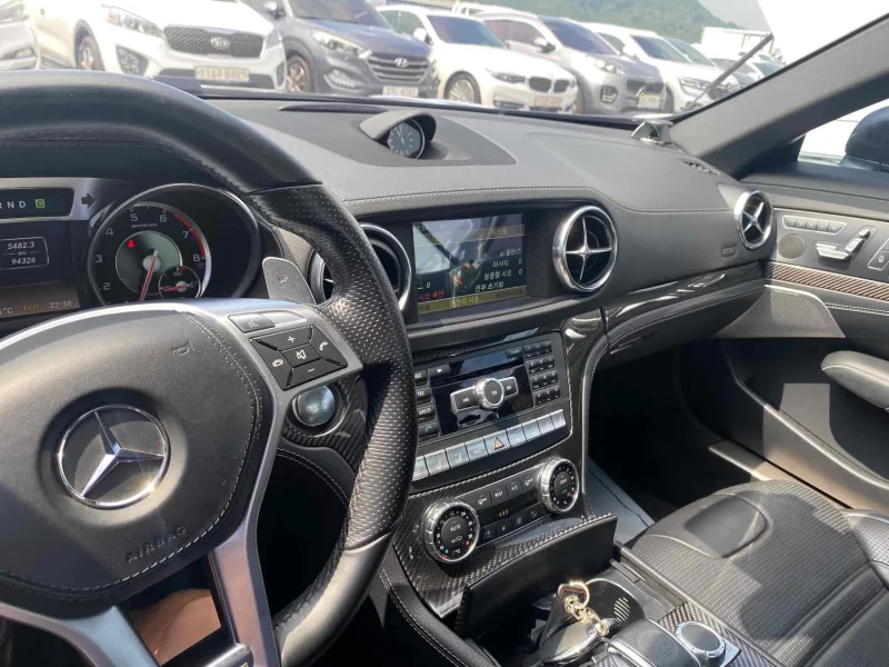 Mercedes-Benz SL-Class