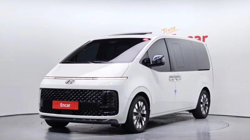 Hyundai Staria