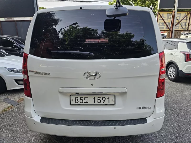 Hyundai Starex