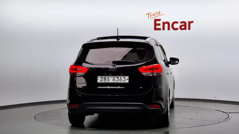 Kia Carens