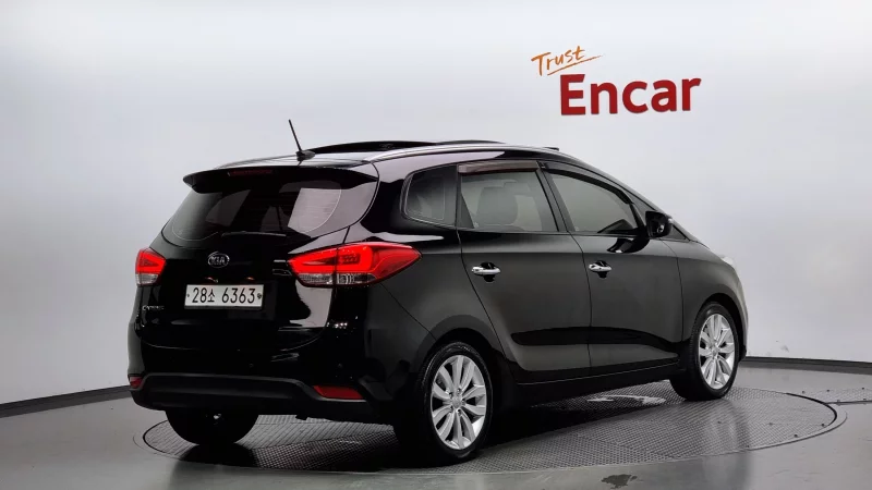 Kia Carens