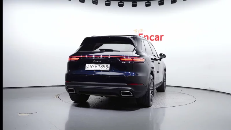 Porsche CAYENNE