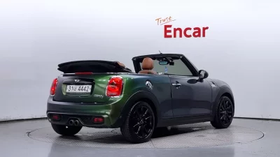 MINI Cooper Convertible