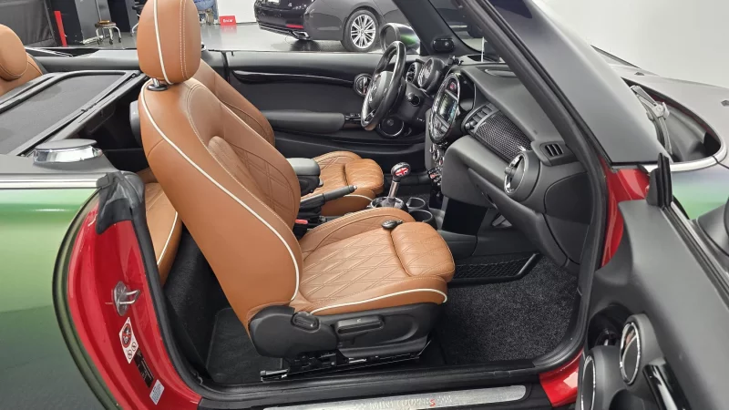 MINI Cooper Convertible