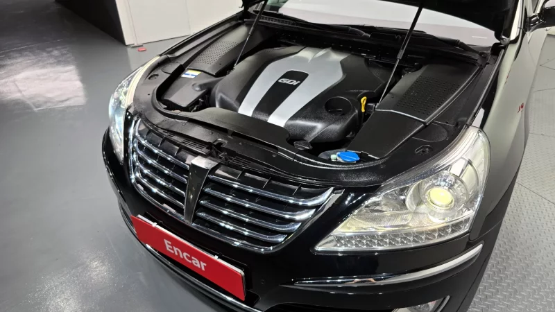 Hyundai Equus