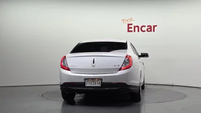 Lincoln MKS