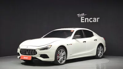 Maserati GHIBLI