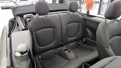 MINI Cooper Convertible